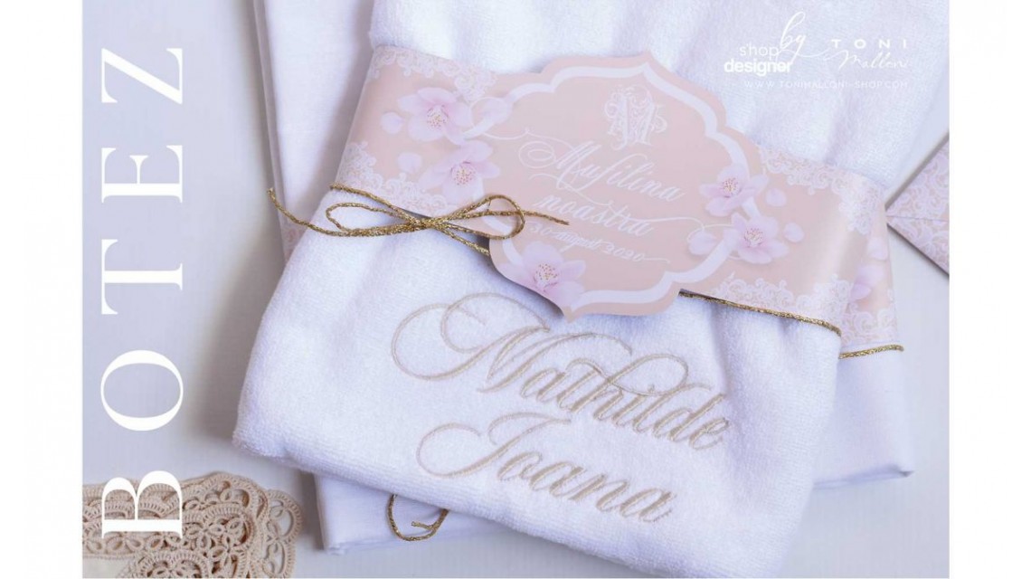 Trusou de botez somon cu alb cu broderie sand pentru fetite Elegant Monogram Peach 7